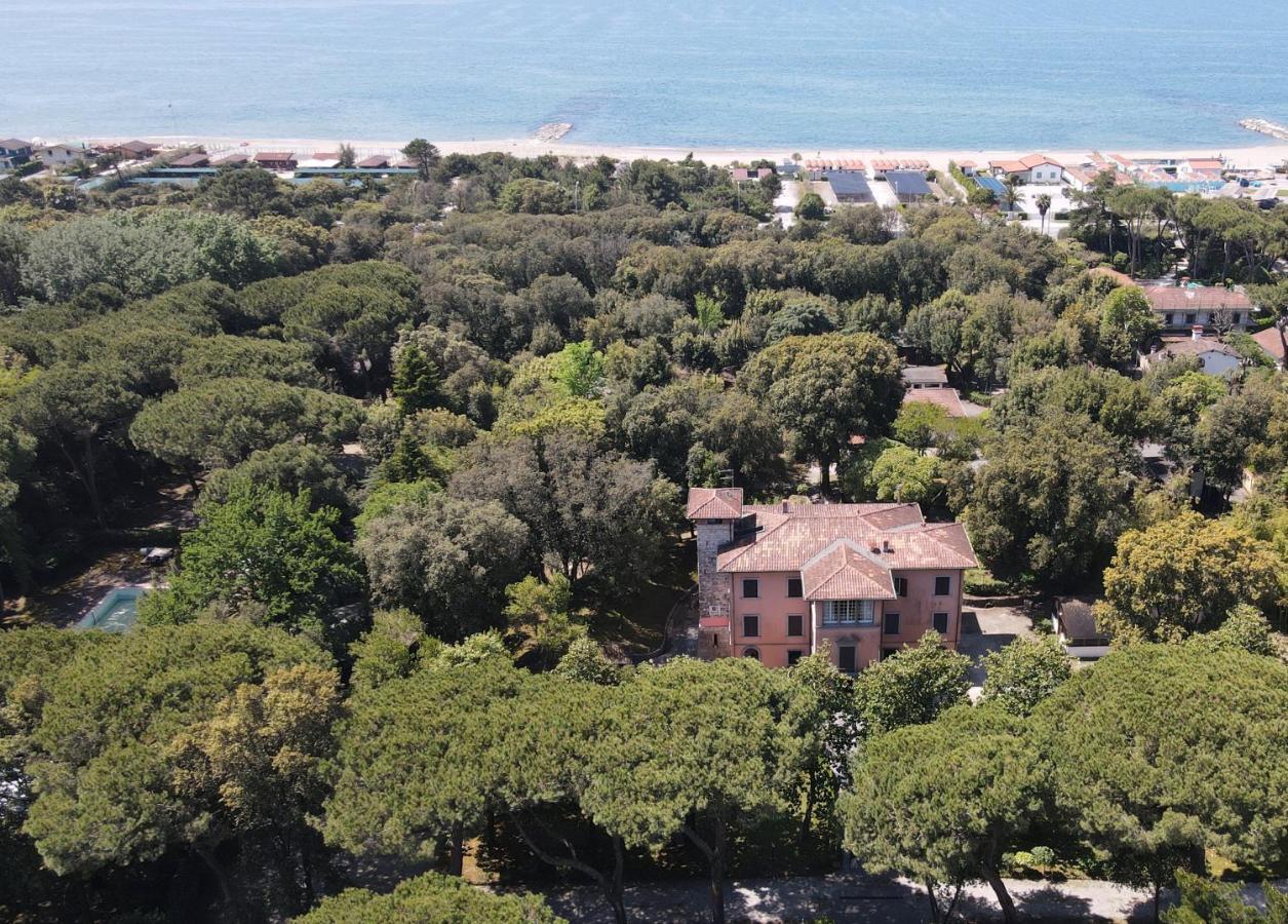 Residence Il Fortino Marina di Massa Exterior foto
